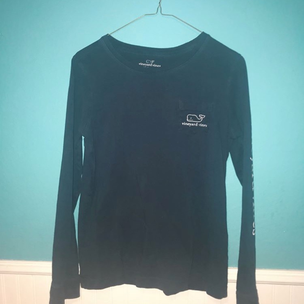 Navy Blue Vineyard Vines